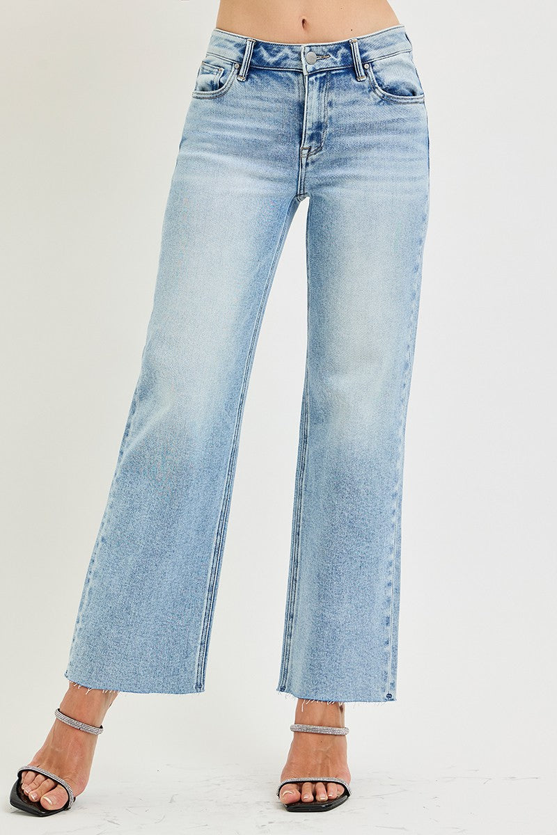Mid-rise crop straight leg stretch denim jeans with clean cut hem and relaxed everyday fit